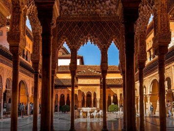 Jeanette Ahn, History of Art major & Museum Studies minor 